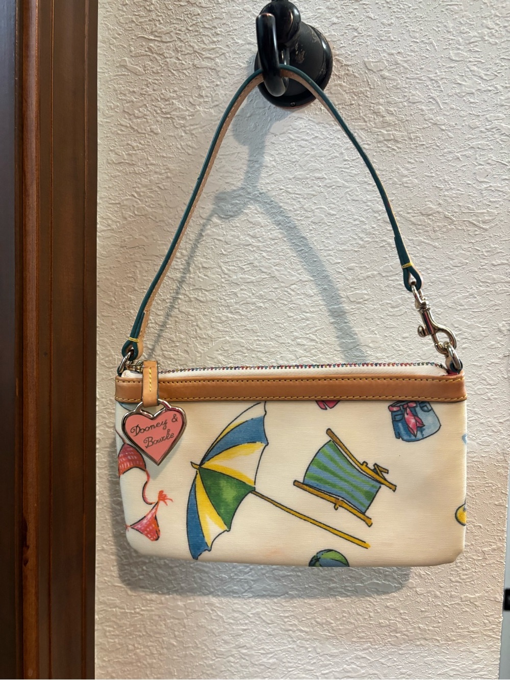 Dooney & Bourke Vintage Cream Beach Print Wristlet with Tan Trim